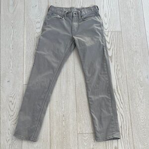 Men’s Old Navy 28/32 gray jeans.